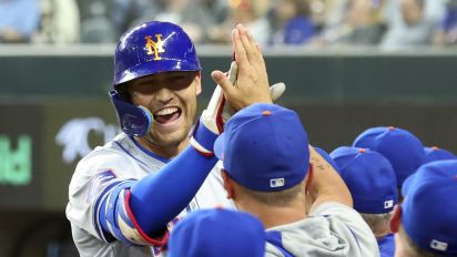 Associated Press - DJ Stewart hit a three-run homer, Brandon Nimmo also went deep around a bunch of singles and the New York Mets extended their winning streak to six games with a 14-2 victory over