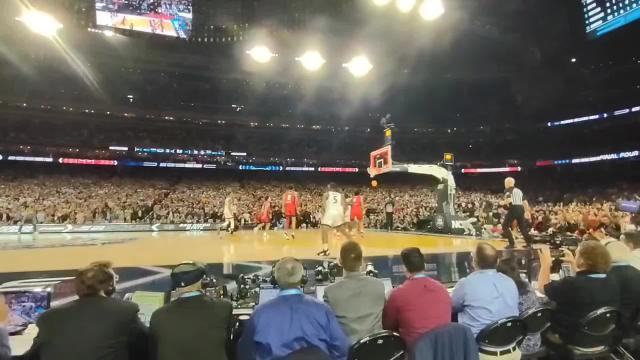 San Diego State hits game-winning shot at the buzzer to beat Florida Atlantic