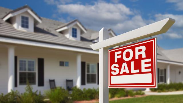 Homes for sale hit record low in May: Redfin