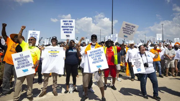 US dockworkers getting 'much-deserved raises': Buttigieg