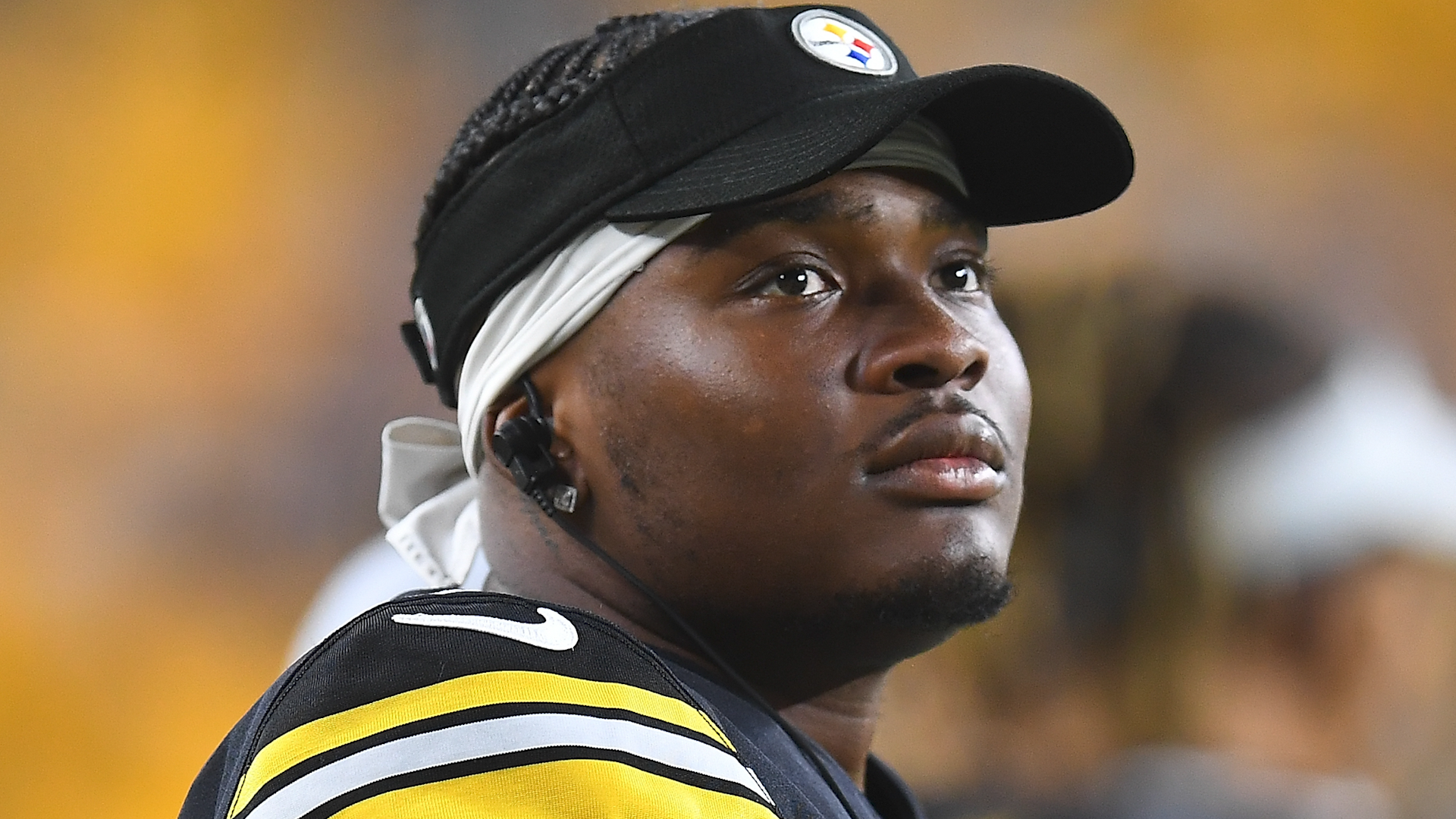 Steelers to honor late Dwayne Haskins by wearing “3” sticker on back of  their helmets