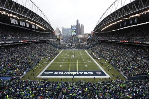 Beast quake: Seahawks fans rock stadium again