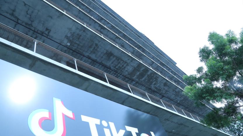 (201114) -- WASHINGTON, Nov. 14, 2020 (Xinhua) -- Photo taken on Aug. 21, 2020 shows a logo of TikTok's Los Angeles Office in Culver City, Los Angeles County, the United States. Popular video-sharing app TikTok was granted by the U.S. government a 15-day extension to reach a deal with U.S. buyers, a federal court filing showed Friday.
   This means the deadline for ByteDance, TikTok's Chinese parent company, to reach a deal with Oracle and Walmart has been extended from Nov. 12 to Nov. 27, according to the U.S. District Court for the District of Columbia. (Xinhua) (Xinhua/Xinhua via Getty Images)