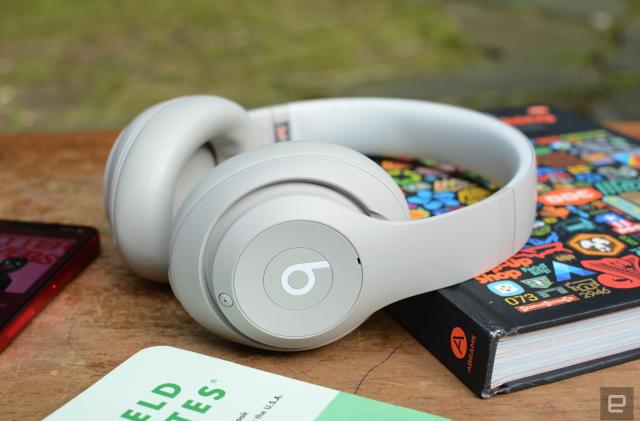 The Beats Fit Pro earbuds drop back down to a record low ahead of Black  Friday