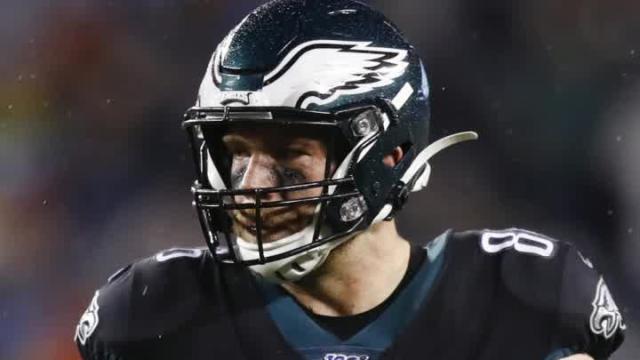 Zach Ertz expected to play through injuries against Seahawks