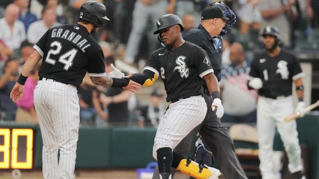 Oscar Colas homers in White Sox' 9-2 victory over Yankees