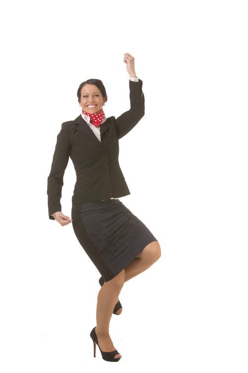 Flight Attendant Entertains Passengers By Dancing To Uptown Funk 5586