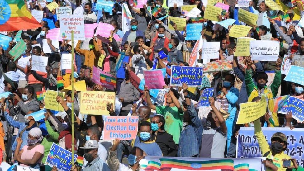 Ethiopia's Tigray conflict: Tens of thousands attend anti-US rally - Yahoo News