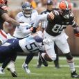 David Njoku Arrives in Mask at Browns Game After Burning Face