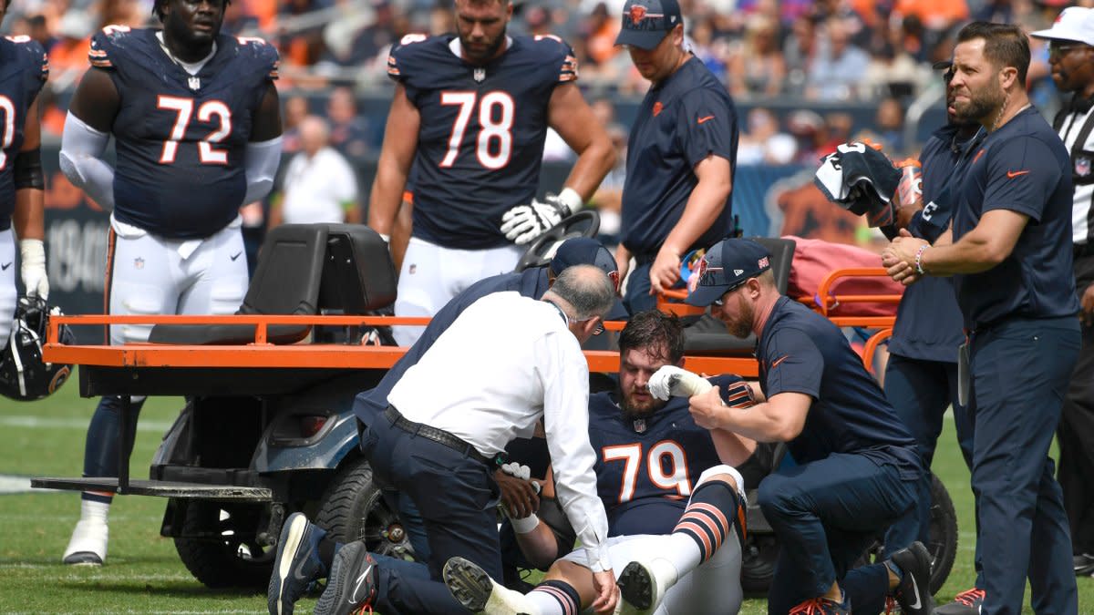 Bears' Braxton Jones not worried about offensive line chemistry