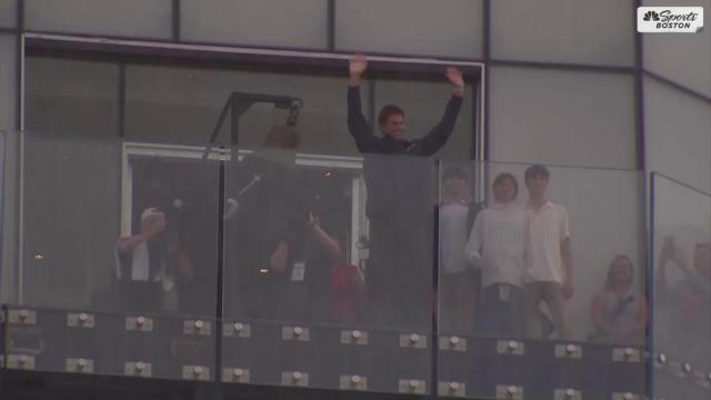 Tom Brady rings Gillette Stadium lighthouse bell to welcome