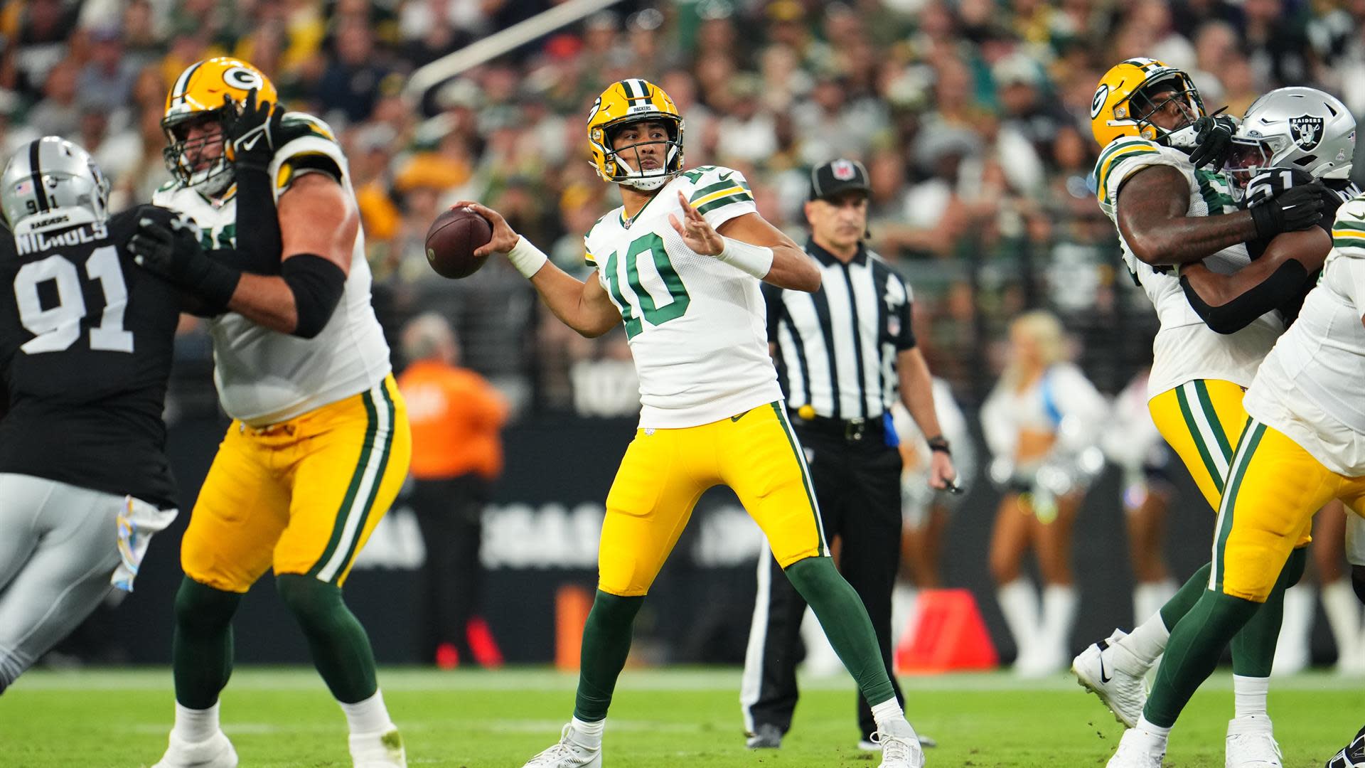 Green Bay Packers beat Dallas Cowboys after crucial video reversal, NFL