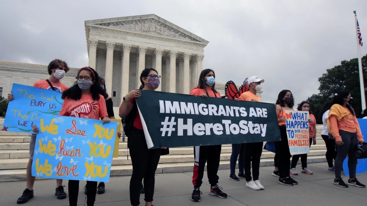 SCOTUS blocks Trump ban on DACA