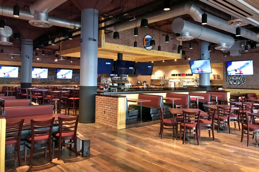 56 HQ Images Zipps Sports Grill Camelback / Zipps Sports Grill (Camelback) | Phoenix Metro, AZ ...