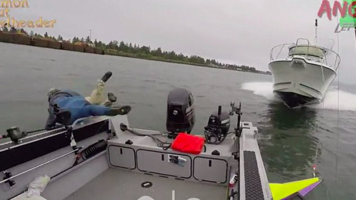 yacht crashing into fishing boat