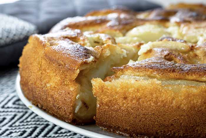 Laurent Mariotte Devoile La Recette De Son Incroyable Gateau Moelleux A La Cocotte Et Nous Fait Retomber En Enfance