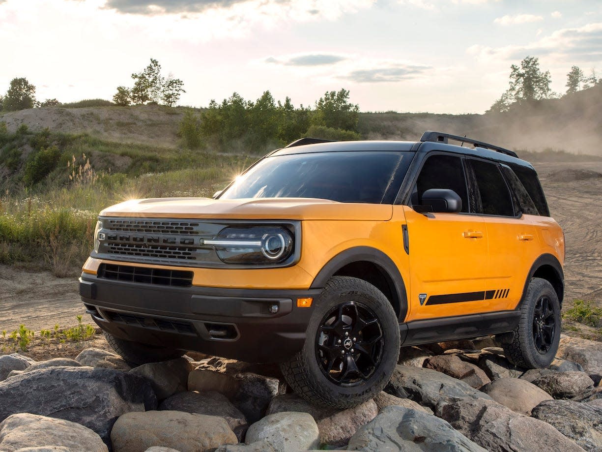 Florida dealership accidentally sells the new Ford Bronco Sport display model and asks for it back immediately