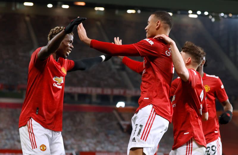 Man Utd strengthen top-four grip as others stumble