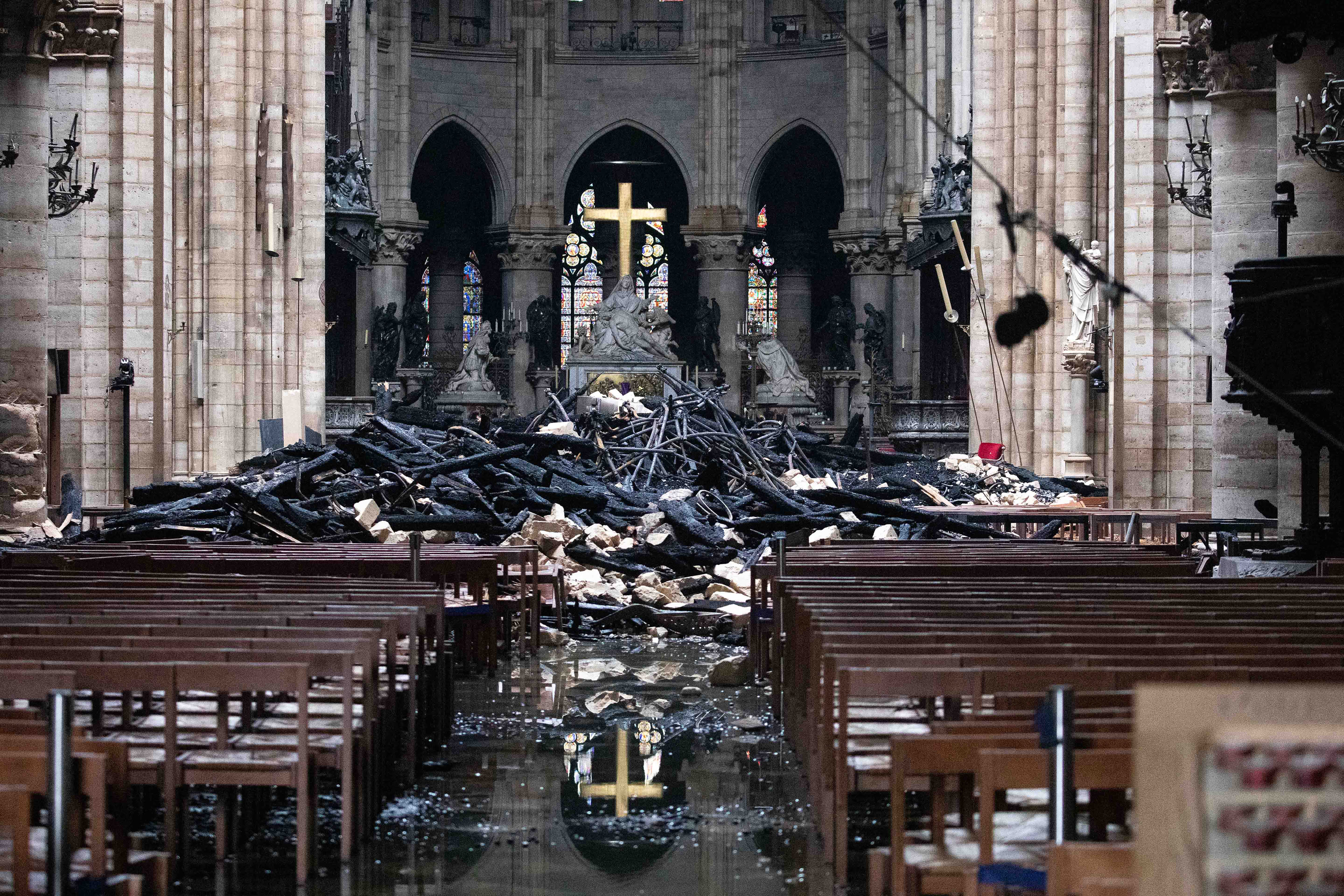 Billionaires behind Louis Vuitton, Yves Saint Laurent lead $450 million in  pledges to rebuild Notre Dame