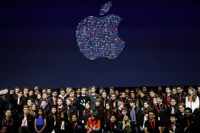 A group of young developers stand for a group photo on stage during the Apple World Wide Developers Conference in San Francisco, California, U.S., June 13, 2016. REUTERS/Stephen Lam  TPX IMAGES OF THE DAY