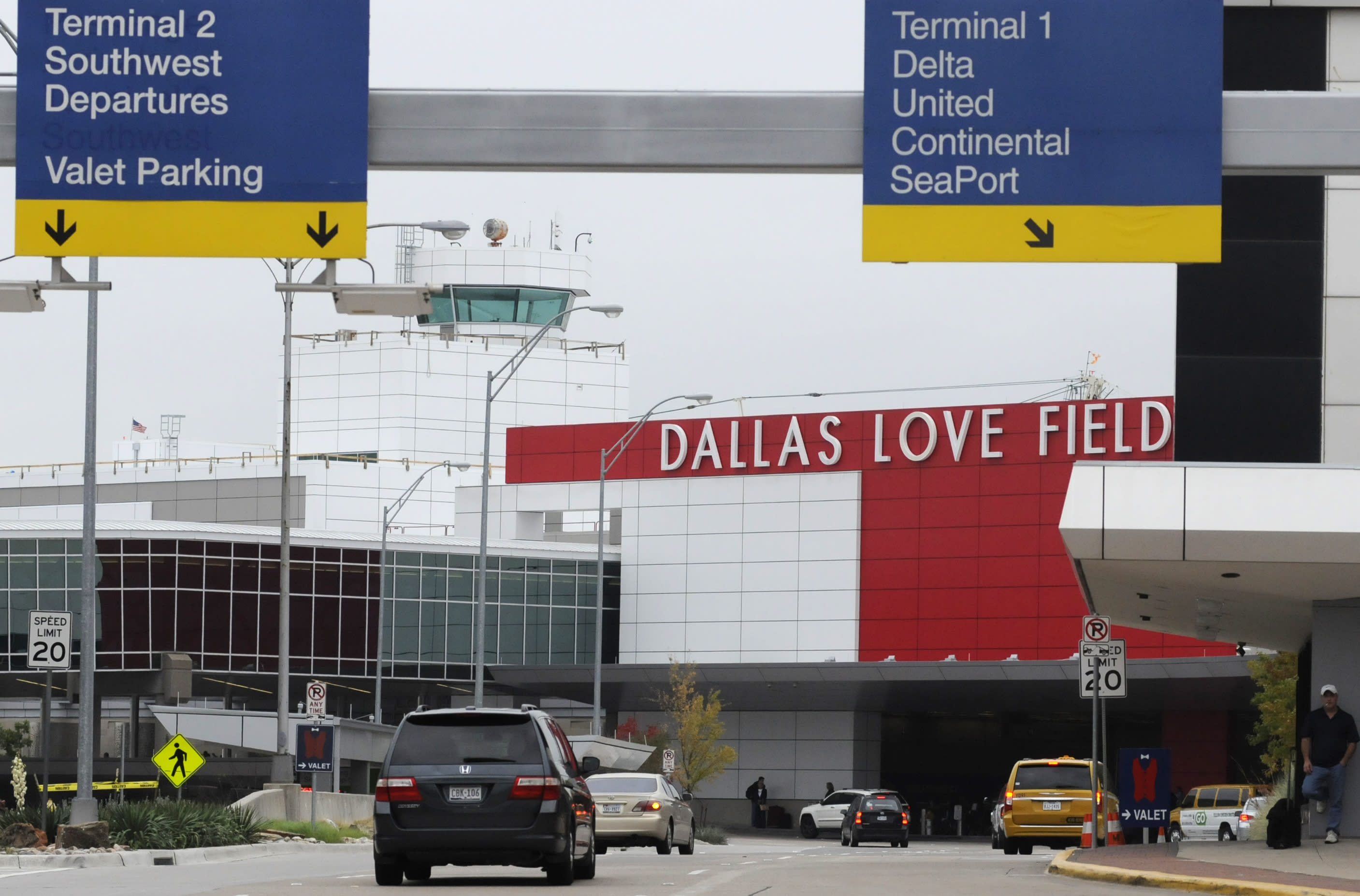 Dallas Love Field to open 3rd airport parking garage