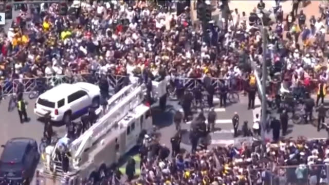 Nuggets parade through downtown Denver to celebrate the NBA championship  set for June 15 - CBS Colorado