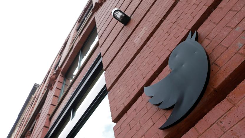 A logo is seen on the New York Twitter offices after they announced they will close their re-opened offices effective immediately in response to updated CDC guidelines during the outbreak of the coronavirus disease (COVID-19) in Manhattan, New York City, U.S., July 29, 2021. REUTERS/Andrew Kelly