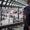 Giovani writer travolti da treno a Milano: un morto e un ferito