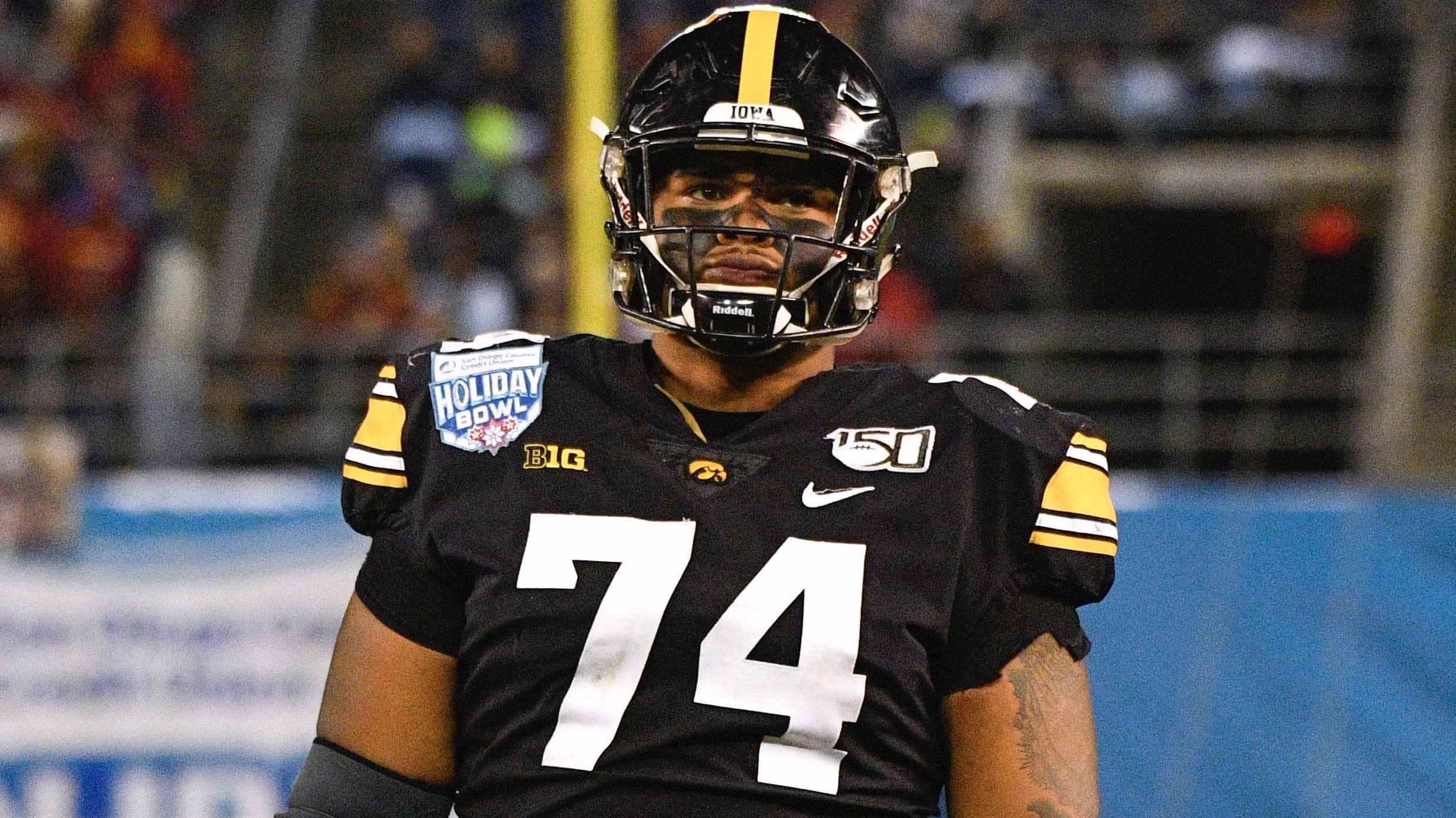 Browns eyeing Iowa tackle Tristan Wirfs, who's driven to reward  hard-working mom