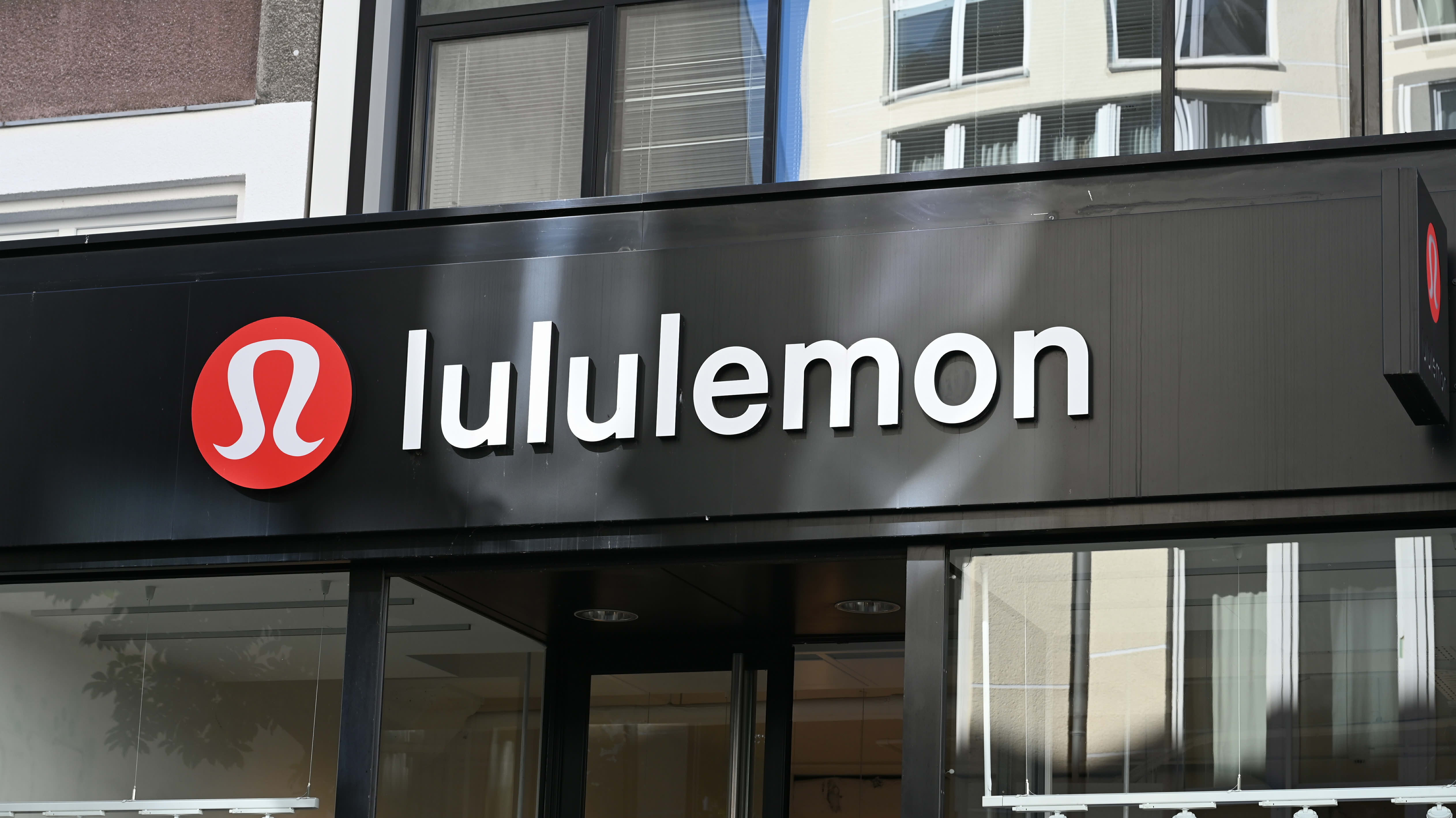 Lululemon Sees Annual Sales, Profit Below Estimates on Weaker Accessories  Demand