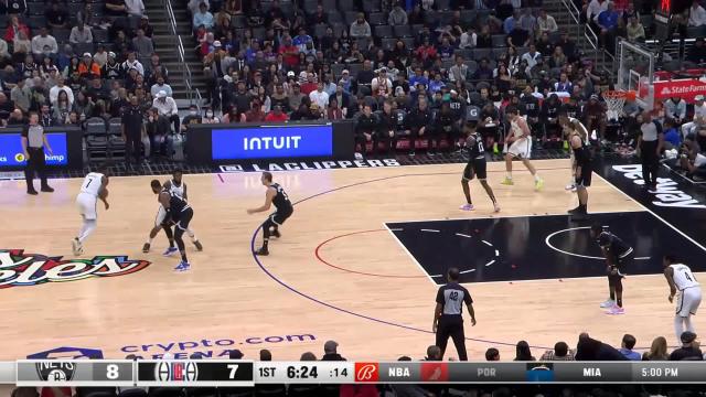 Kevin Durant with an and one vs the LA Clippers