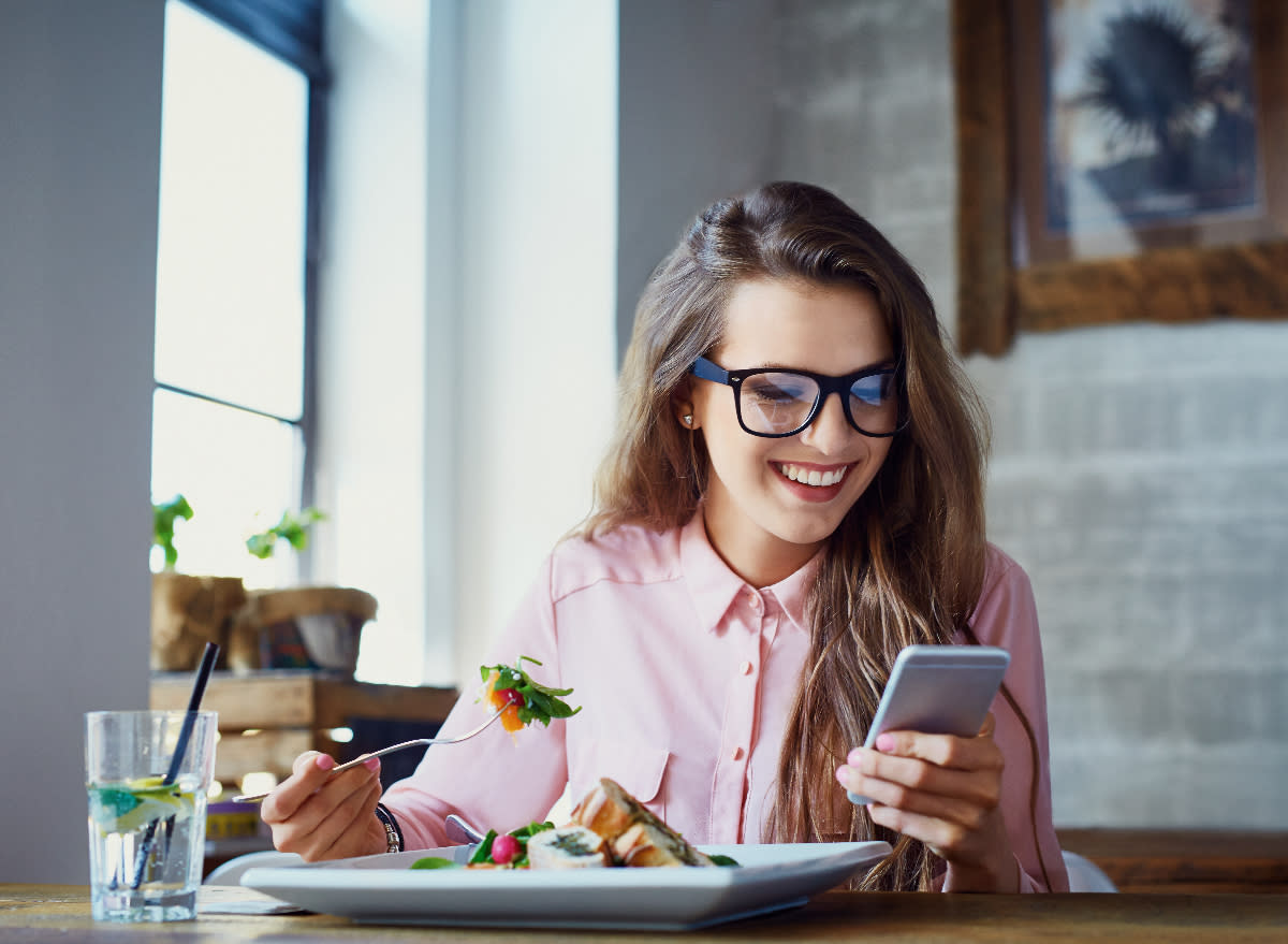 Cette habitude alimentaire peut vous aider à réduire la graisse du ventre et à perdre du poids, selon une nouvelle étude