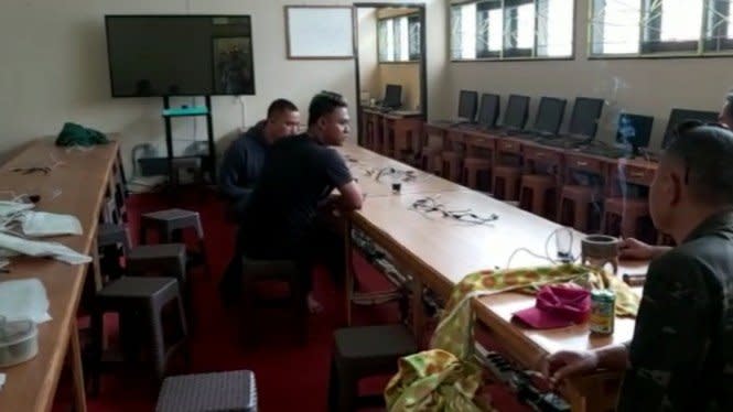 Ditinggal Belajar Daring 38 Unit Laptop SMPN di  Garut  