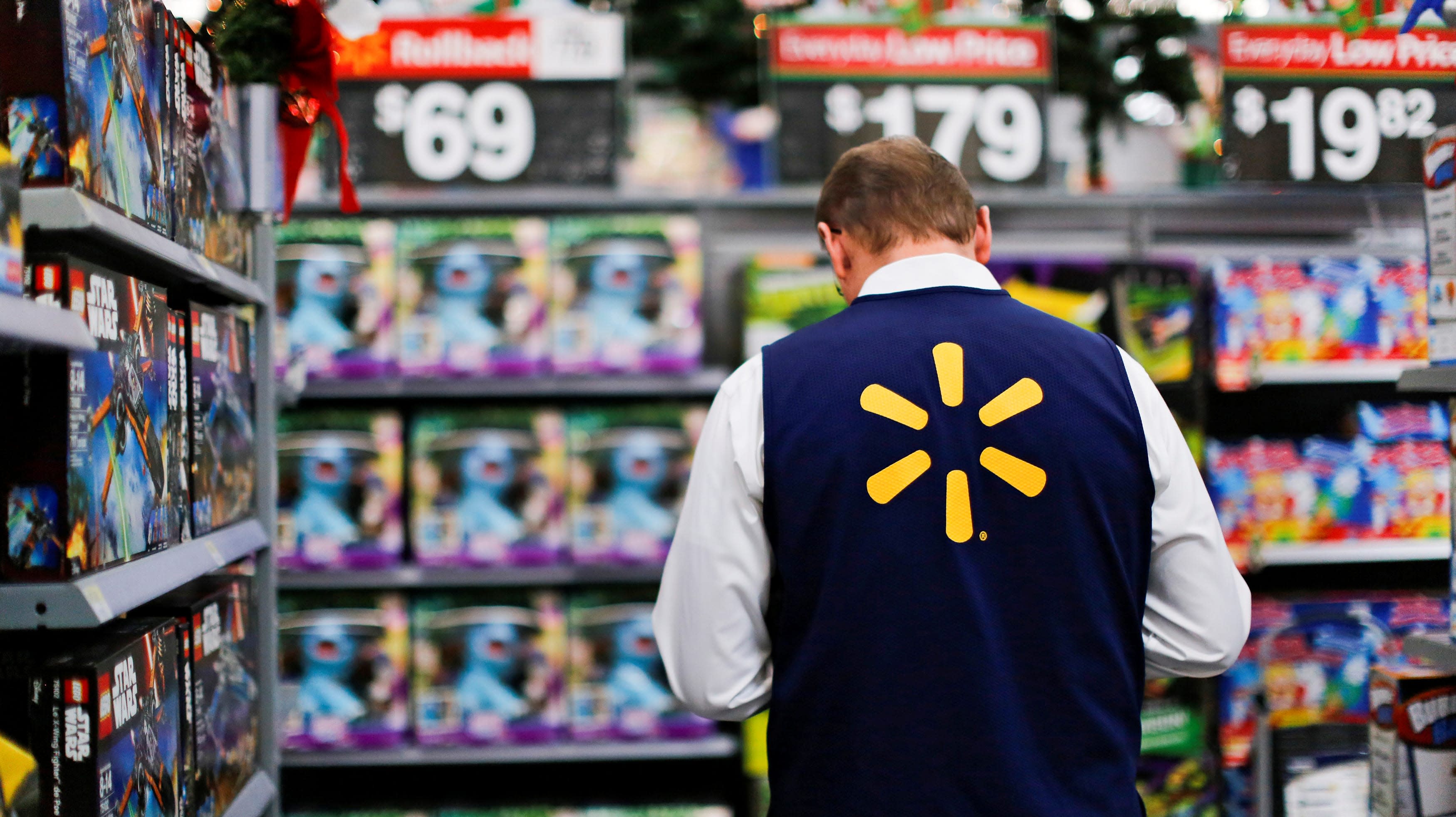 Walmart flexes as retail gets choppy