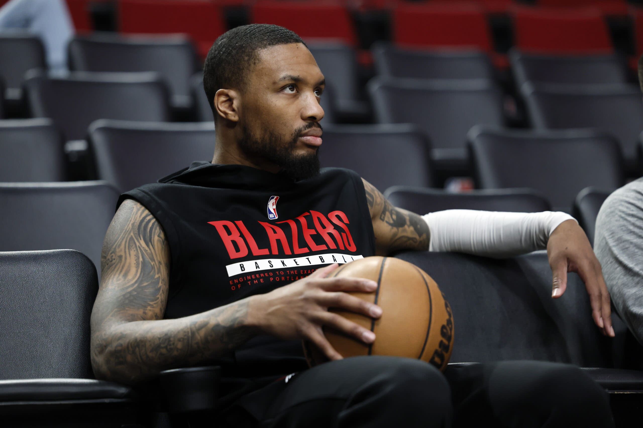 B/R suggests that the Brooklyn Nets risk trading for Damian Lillard