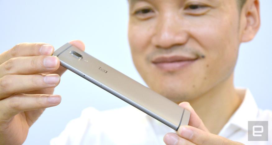 OnePlus CEO Pete Lau shows off his company's latest flagship phone, the OnePlus 3.