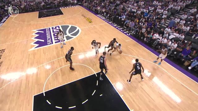 Steph with an and one vs the Sacramento Kings