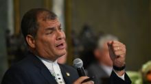 Correa defiende en Cuba el modelo socialista antes de dejar el poder