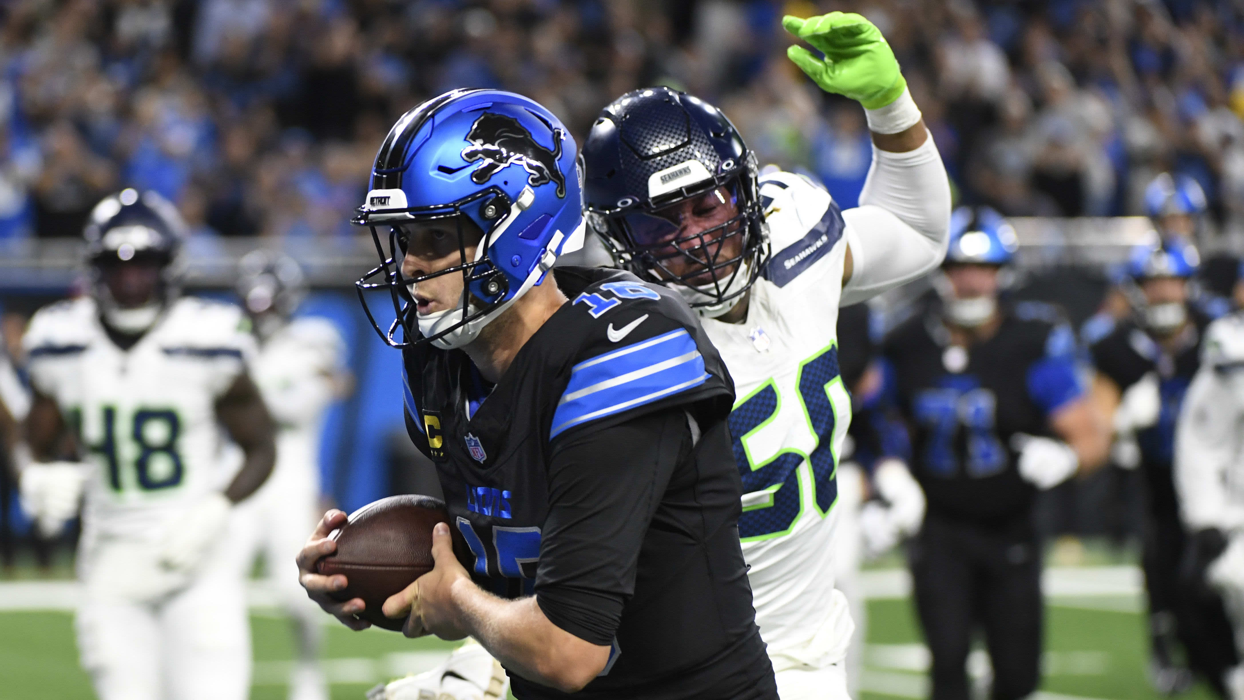 Live updates: Lions' offense firing on all cylinders against Seahawks