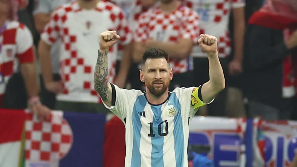 Lionel Messi's viral speech gives rare look at his leadership