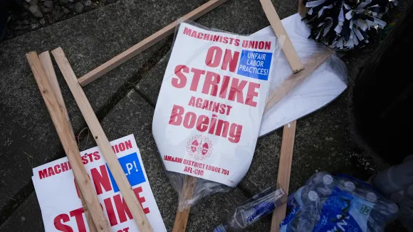 Boeing's 'final offer' rejected by machinists union