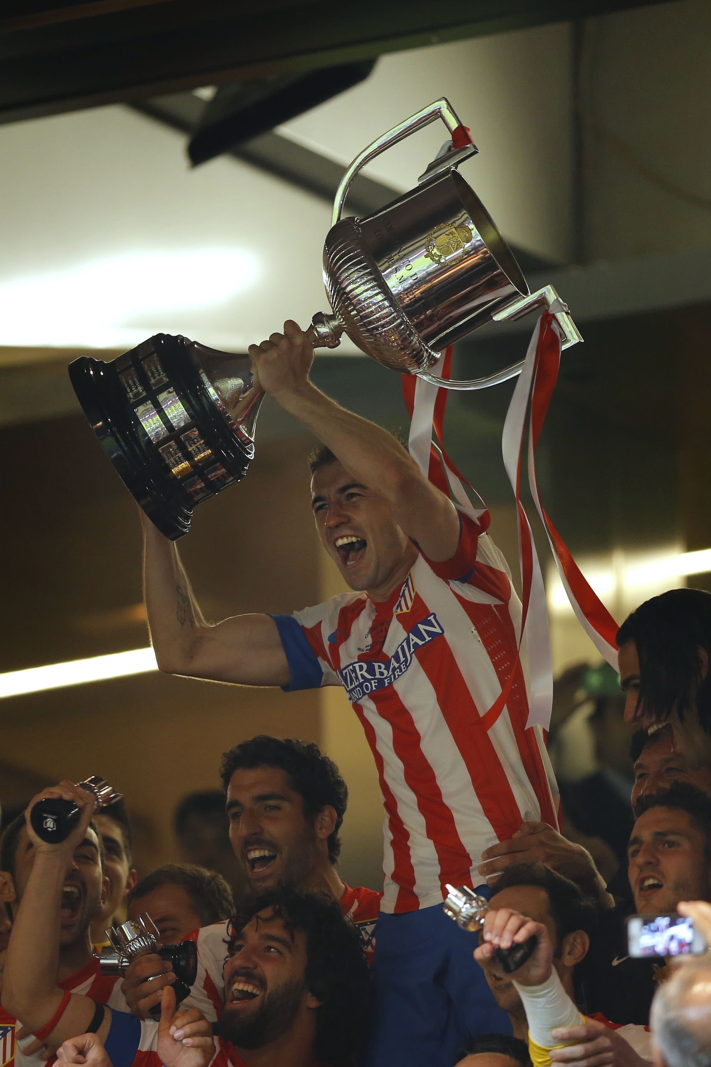 Atletico wins Copa del Rey as Ronaldo ejected