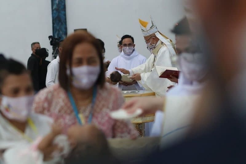 100 Children Baptized For Cebu S 500 Years Of Christianity Celebration