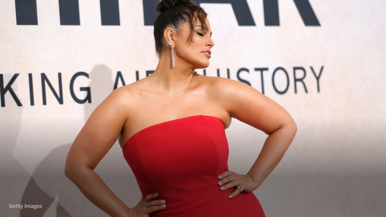 Ashley Graham says it's OK for moms not to 'bounce back' after