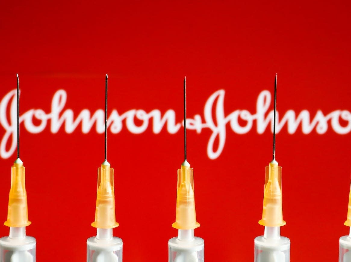 Some experts say J&J vaccine recipients should get an mRNA