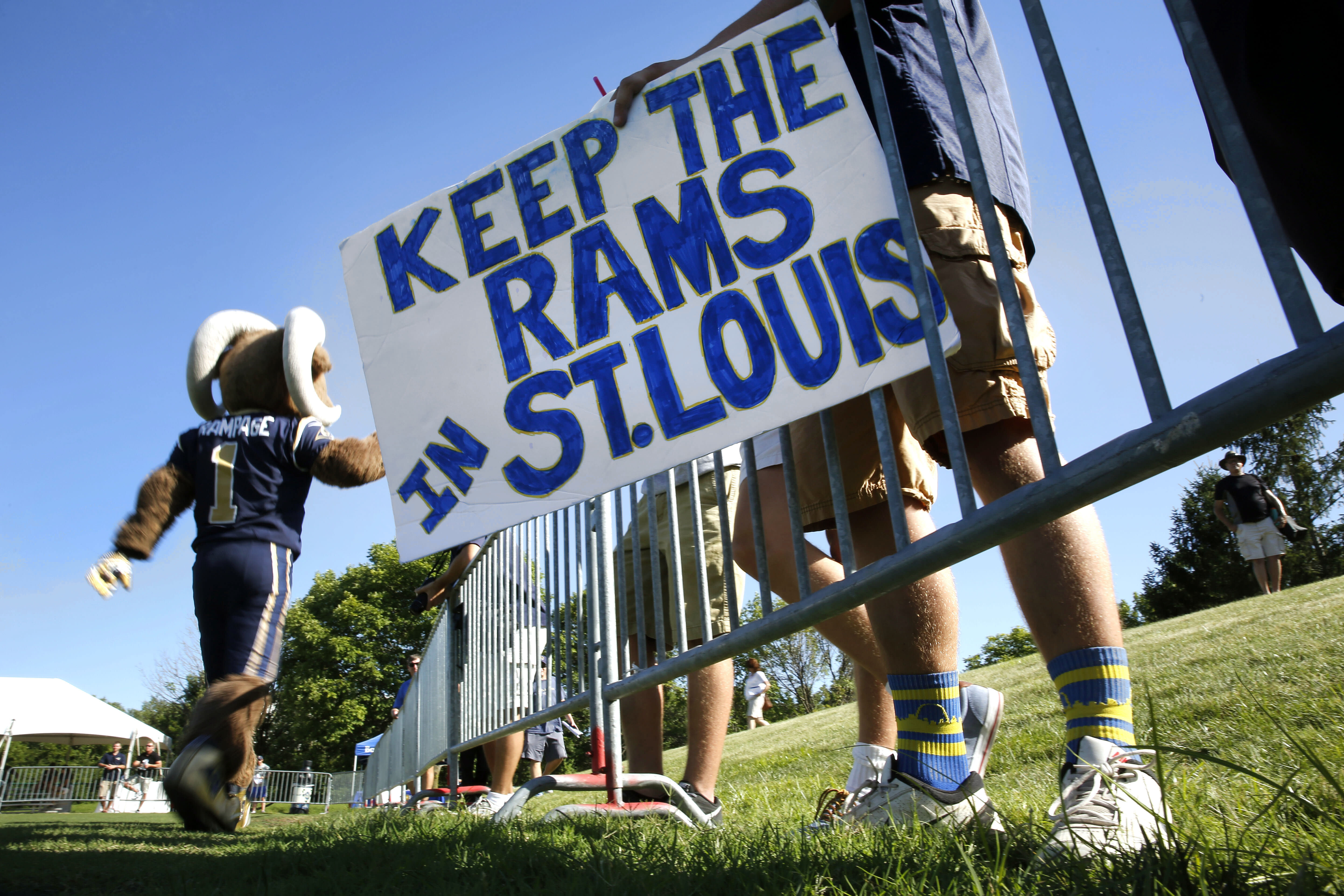 Rams want St. Louis to pay $12 million in fan settlements
