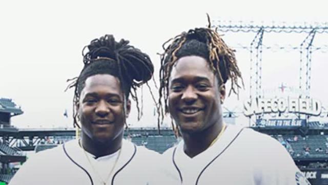 Rookie LB Shaquem Griffin tosses first pitch to twin brother at Mariners game