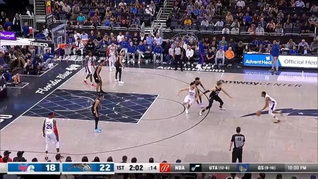 De'Anthony Melton with a 3-pointer vs the Orlando Magic