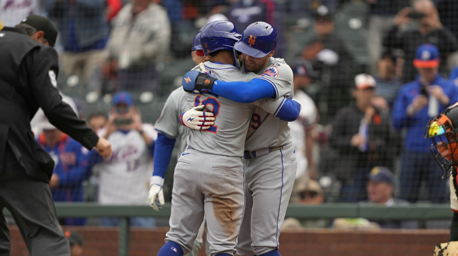 Getty Images - SAN FRANCISCO, CALIFORNIA - APRIL 24: Francisco Lindor #12 and Brandon Nimmo #9 of the New York Mets hug after Lindor hits his second homerun of the game at Oracle Park on April 24, 2024 in San Francisco, California. (Photo by Suzanna Mitchell/San Francisco Giants/Getty Images)