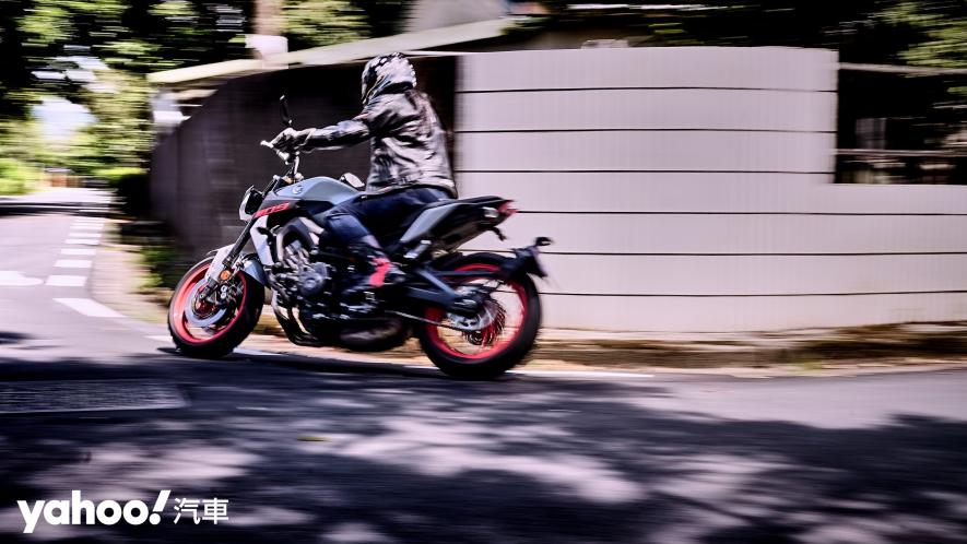 為「扭力」而生的大師風範！Yamaha MT-09老城郊試駕！ - 2